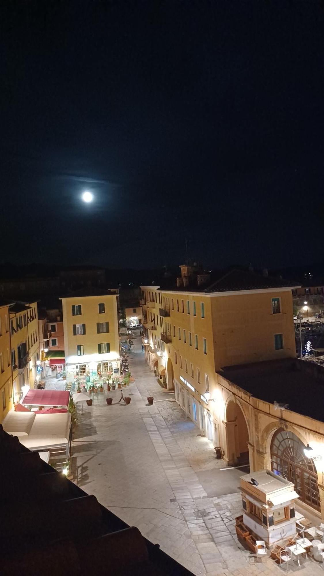 Porta del Mare Portoferraio Quarto foto